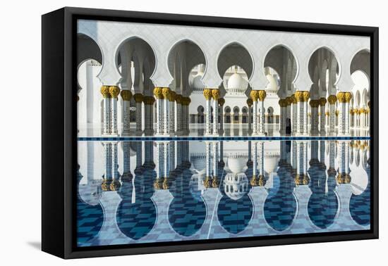 Inner courtyard of the Sheikh Zayed Mosque, Abu Dhabi, United Arab Emirates-Stefano Politi Markovina-Framed Premier Image Canvas