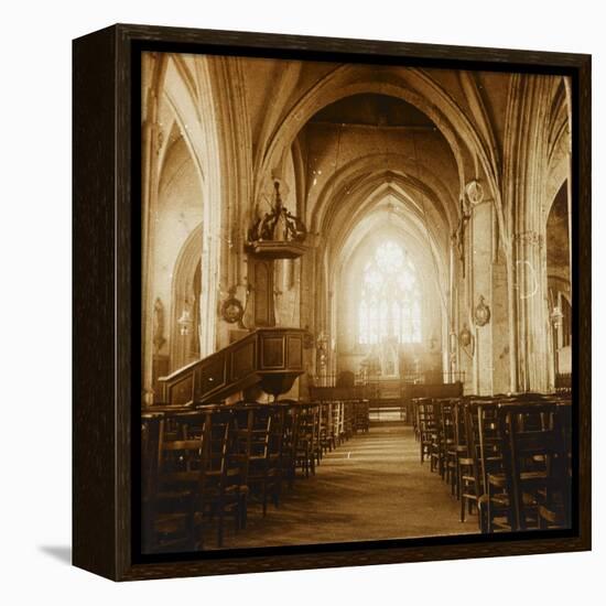 Intérieur d'église-null-Framed Premier Image Canvas