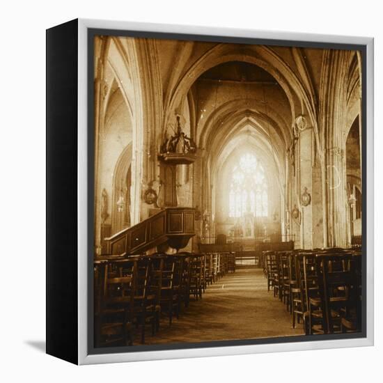 Intérieur d'église-null-Framed Premier Image Canvas