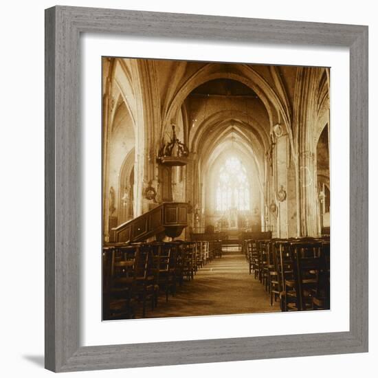 Intérieur d'église-null-Framed Giclee Print