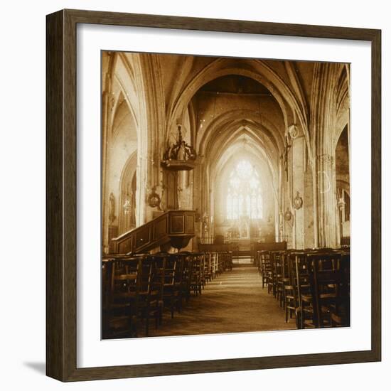 Intérieur d'église-null-Framed Giclee Print