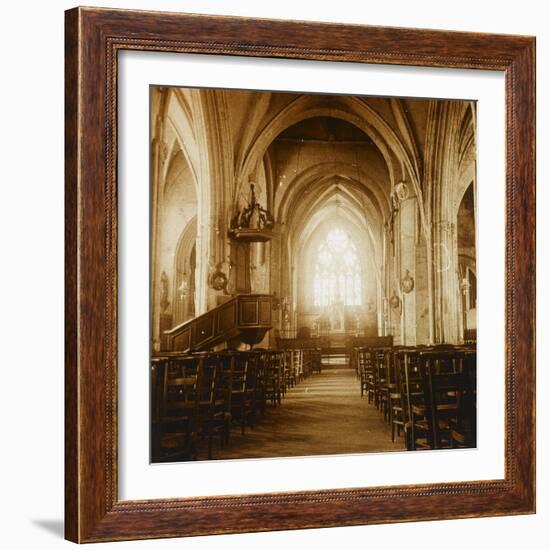 Intérieur d'église-null-Framed Giclee Print