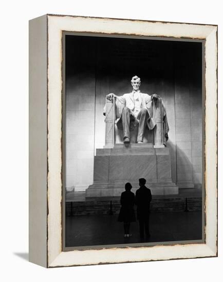 Interior of the Lincoln Memorial-Carl Mydans-Framed Premier Image Canvas