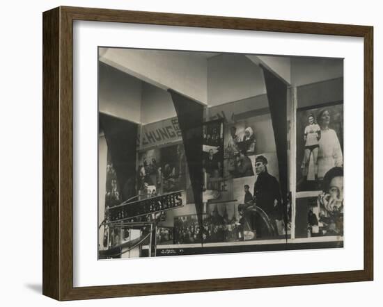 Interior of the Soviet Pavilion at the International Press Exhibition, Cologne-El Lissitzky-Framed Giclee Print