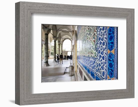 Interior of Topkapi Palace, Sultanahmet, Istanbul, Turkey-Ben Pipe-Framed Photographic Print