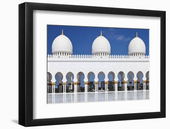 Internal View of the Sheikh Zayed Mosque, Al Maqta District of Abu Dhabi, Abu Dhabi-Cahir Davitt-Framed Photographic Print