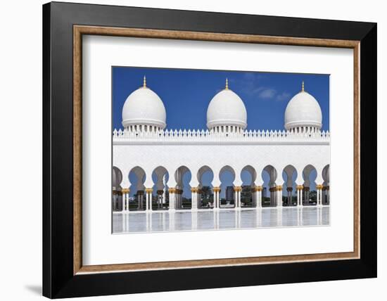 Internal View of the Sheikh Zayed Mosque, Al Maqta District of Abu Dhabi, Abu Dhabi-Cahir Davitt-Framed Photographic Print