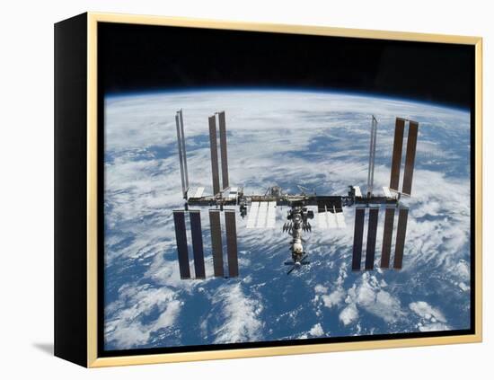 International Space Station in 2009-null-Framed Stretched Canvas