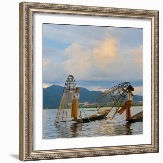 Intha Fisherman Rowing at Sunset on Inle Lake, Shan State, Myanmar-Keren Su-Framed Photographic Print