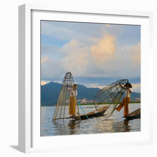 Intha Fisherman Rowing at Sunset on Inle Lake, Shan State, Myanmar-Keren Su-Framed Photographic Print