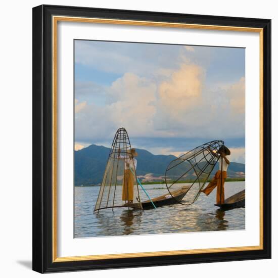 Intha Fisherman Rowing at Sunset on Inle Lake, Shan State, Myanmar-Keren Su-Framed Photographic Print