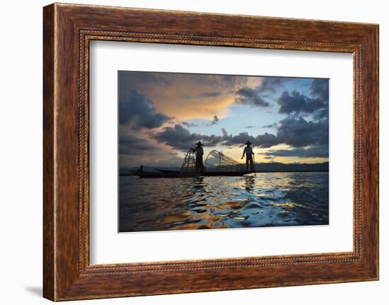 Intha Fisherman Rowing at Sunset on Inle Lake, Shan State, Myanmar-Keren Su-Framed Photographic Print