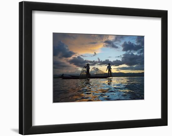 Intha Fisherman Rowing at Sunset on Inle Lake, Shan State, Myanmar-Keren Su-Framed Photographic Print