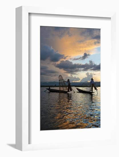 Intha Fisherman Rowing at Sunset on Inle Lake, Shan State, Myanmar-Keren Su-Framed Photographic Print