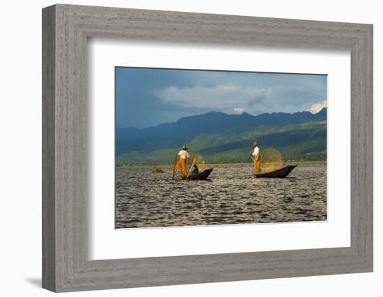 Intha Fisherman Rowing Boat with Leg on Inle Lake, Shan State, Myanmar-Keren Su-Framed Photographic Print