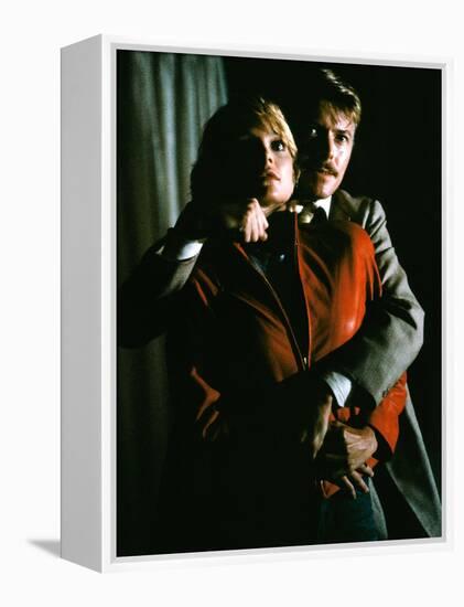 INTO THE NIGHT, 1984 directed by JOHN LANDIS Michelle Pfeiffer and David Bowie (photo)-null-Framed Stretched Canvas