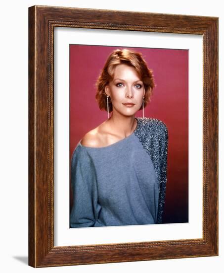 INTO THE NIGHT, 1984 directed by JOHN LANDIS Michelle Pfeiffer (photo)-null-Framed Photo