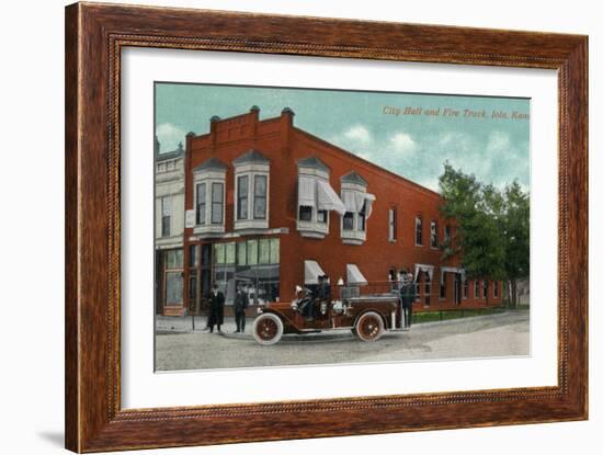 Iola, Kansas - City Hall Exterior with Fire Engine View-Lantern Press-Framed Art Print