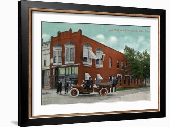 Iola, Kansas - City Hall Exterior with Fire Engine View-Lantern Press-Framed Art Print