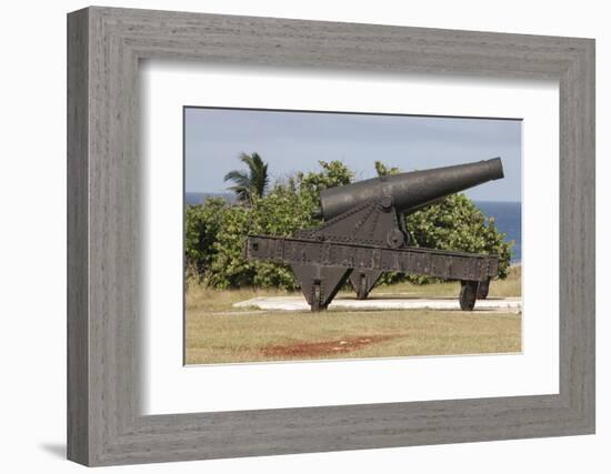 Iron cannon sitting on the outskirts of Castillo de la Real Fuerza on the western edge of Havana-Mallorie Ostrowitz-Framed Photographic Print