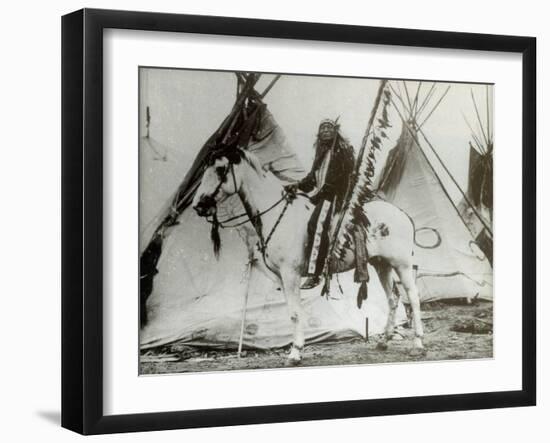 Iron Tail, Sioux Chief, Early 1900s-Science Source-Framed Giclee Print