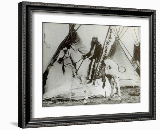 Iron Tail, Sioux Chief, Early 1900s-Science Source-Framed Giclee Print