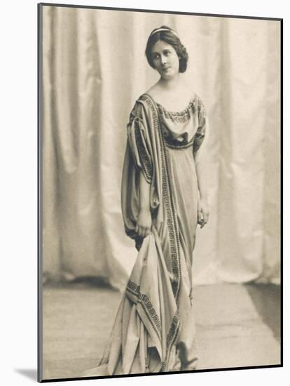 Isadora Duncan American Dancer in a Long Robe-null-Mounted Photographic Print