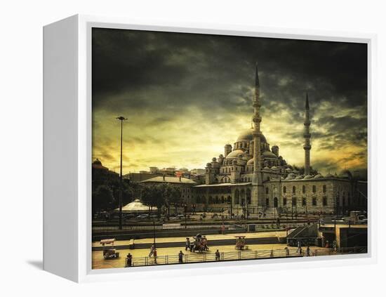 Istanbul-Tais-Framed Premier Image Canvas