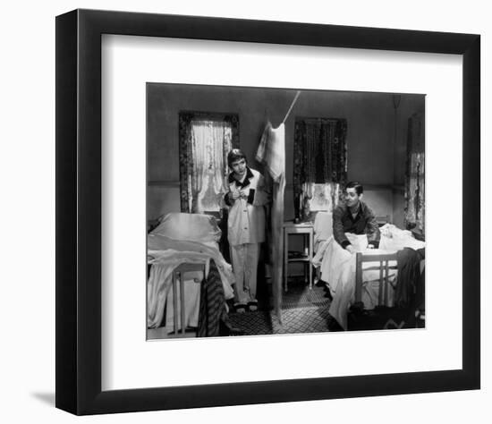 It Happened One Night (1934)-null-Framed Photo