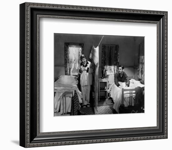 It Happened One Night (1934)-null-Framed Photo