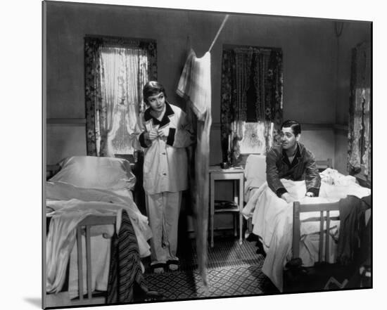 It Happened One Night (1934)-null-Mounted Photo