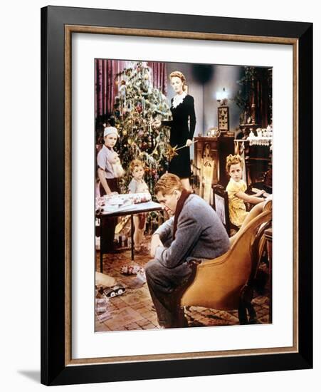 It's a Wonderful Life, Larry Simms, Jimmy Hawkins, Donna Reed, Karolyn Grimes, James Stewart, 1946-null-Framed Photo