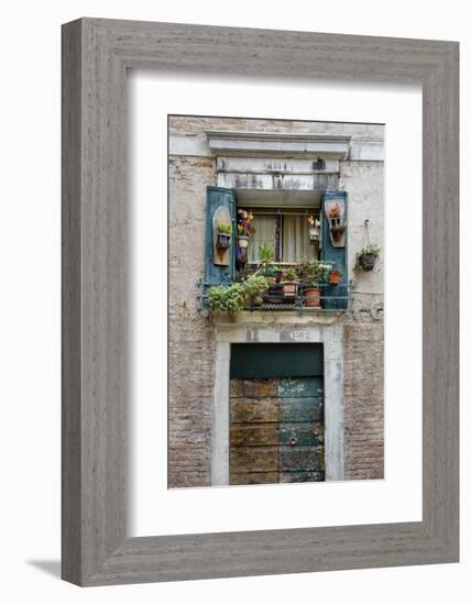 Italian Window Flowers I-Laura DeNardo-Framed Photographic Print