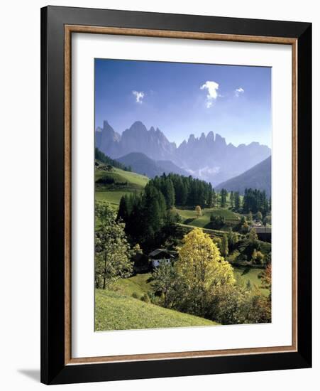 Italien, Sv¼dtirol, Dolomiten, Villnv?VŸtal, Nahe St. Magdalena, Geislerspitzen, AuvŸen-Thonig-Framed Photographic Print