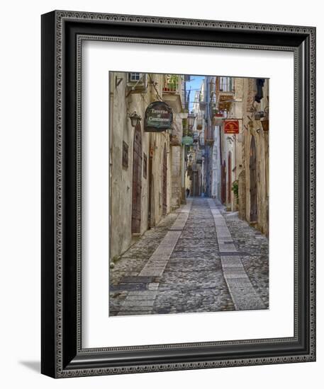 Italy, Apulia, Foggia, Vieste. A picturesque alley in Vieste old town.-Julie Eggers-Framed Photographic Print