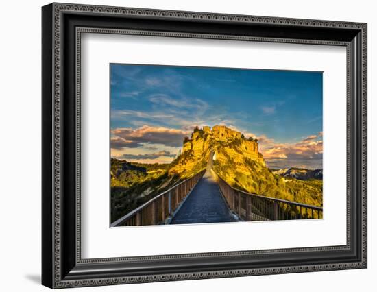 Italy, Civita, Bridge to Civita-Hollice Looney-Framed Photographic Print