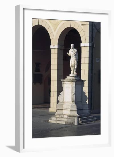 Italy, Friuli-Venezia Giulia, Palmanova, Piazza Grande, Statue of Provveditore Marcantonio Barbaro-null-Framed Giclee Print