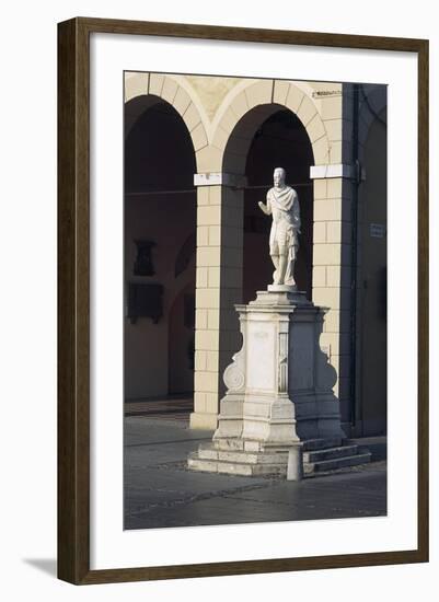 Italy, Friuli-Venezia Giulia, Palmanova, Piazza Grande, Statue of Provveditore Marcantonio Barbaro-null-Framed Giclee Print