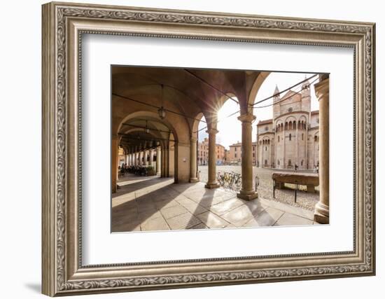 Italy, Italia; Emilia-Romagna; Modena district. Modena. Piazza Grande, the Cathedral (UNESCO World-Francesco Iacobelli-Framed Photographic Print