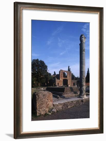 Italy, Latium Region, Rome Province, Tivoli, Hadrian's Villa, Building with Three Exedras-null-Framed Giclee Print
