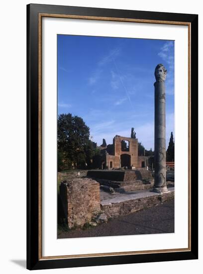 Italy, Latium Region, Rome Province, Tivoli, Hadrian's Villa, Building with Three Exedras-null-Framed Giclee Print