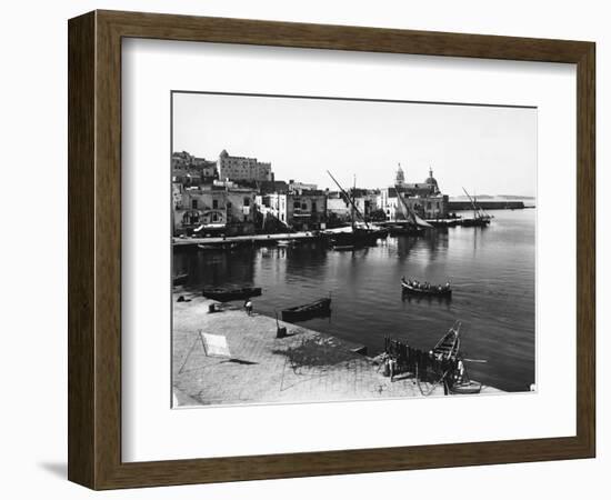 Italy, Naples, Pozzuoli, Panoramic View of City and Gulf-null-Framed Giclee Print