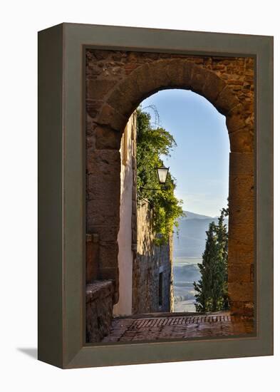 Italy, Pienza, Doorway to Tuscany-Hollice Looney-Framed Premier Image Canvas