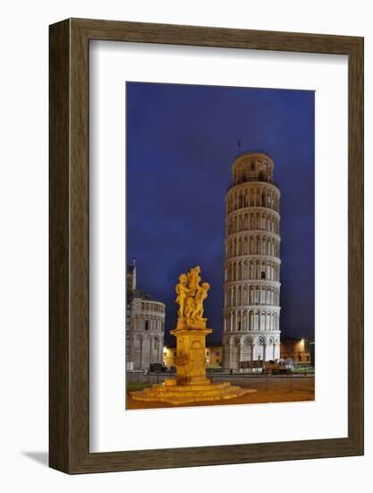 Italy, Pisa, Leaning Tower of Pisa-Hollice Looney-Framed Photographic Print