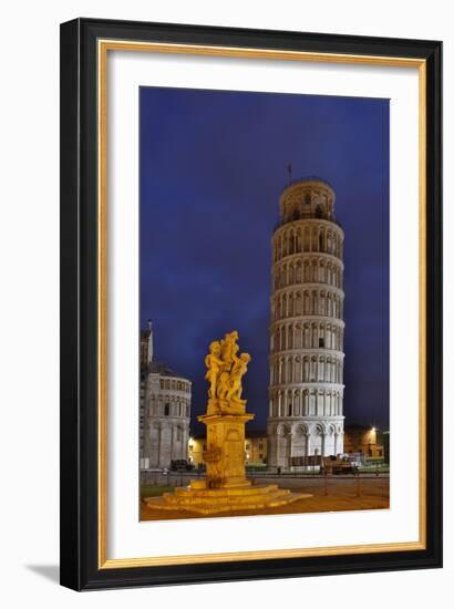 Italy, Pisa, Leaning Tower of Pisa-Hollice Looney-Framed Photographic Print