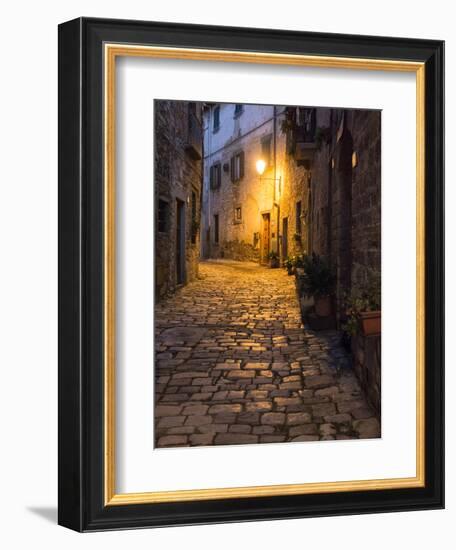 Italy, Tuscany. Montefioralle Near the Town of Greve in Chianti-Julie Eggers-Framed Photographic Print