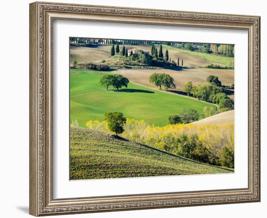 Italy, Tuscany. Tuscan landscape.-Julie Eggers-Framed Photographic Print