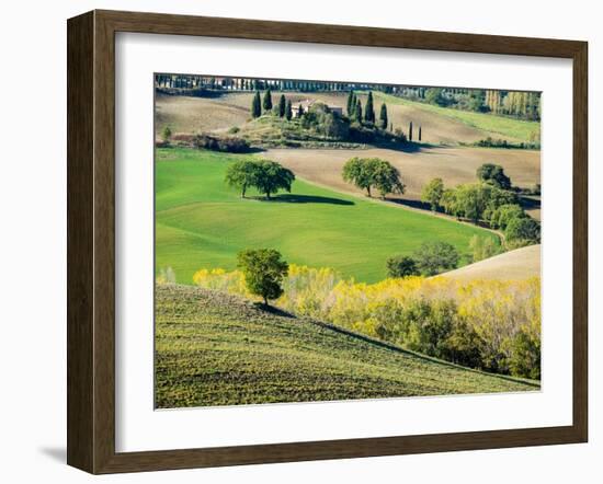 Italy, Tuscany. Tuscan landscape.-Julie Eggers-Framed Photographic Print