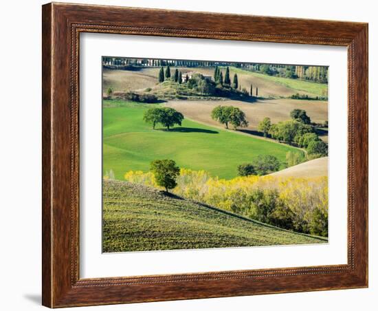 Italy, Tuscany. Tuscan landscape.-Julie Eggers-Framed Photographic Print