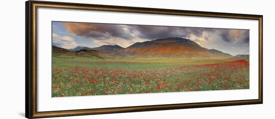 Italy, Umbria, Perugia District, Monti Sibillini Np, Norcia, Castelluccio-Francesco Iacobelli-Framed Photographic Print